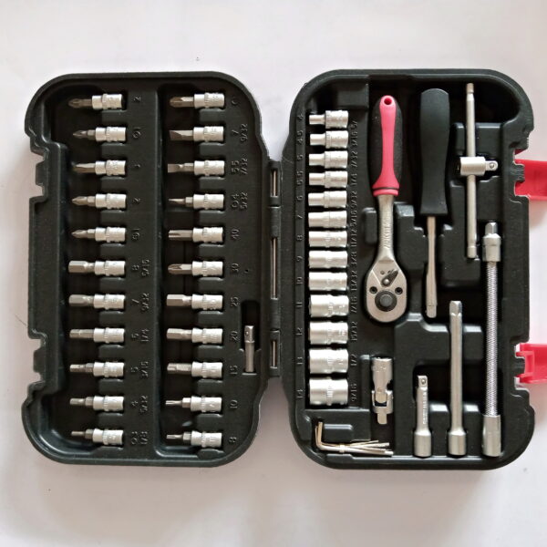 AUTOFIT  1/4" DRIVE 46 PCS HEX Socket Set - Image 3