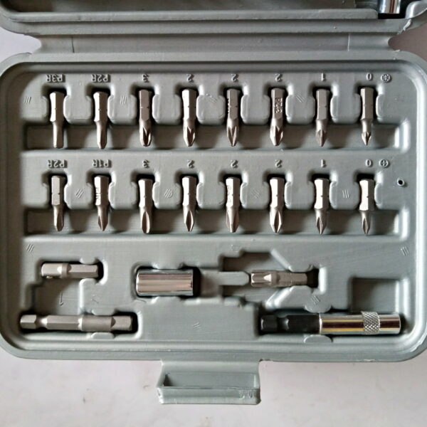 CIC 102 Pcs Magnetic SD Bit Set CR-V - Image 3