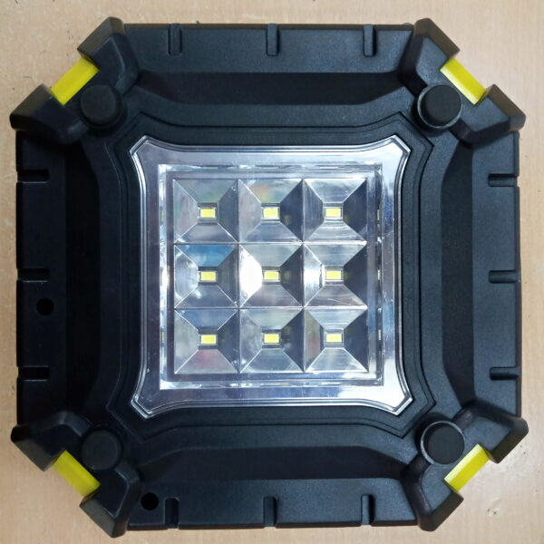 EASTMAN Heavy Duty Tyre Air Pump/Inflator for Car & Bike - Image 4