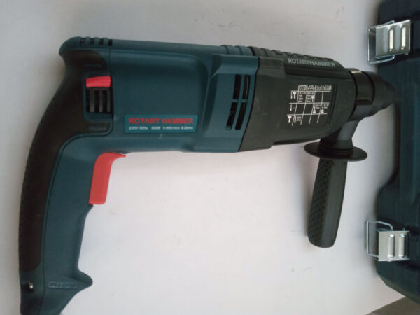 BLUTEC HEAVY DUTY DEMOLITION ROTARY HAMMER 26MM REVERSIBLE - Image 8