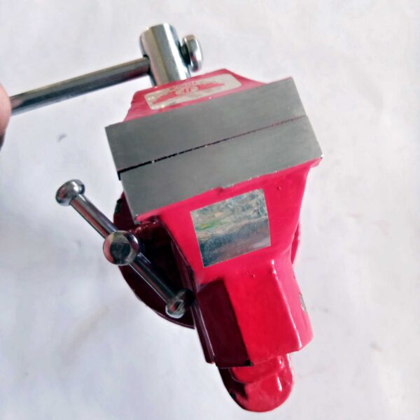 JF TOOLS - HEAVY DUTY PROFESSIONAL SWIVEL BASE BABY VICE-40MM - Image 3