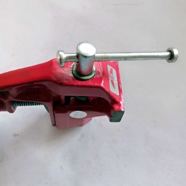 JF TOOLS - HEAVY DUTY PROFESSIONAL FIXED BASE BABY VICE-40MM - Image 2