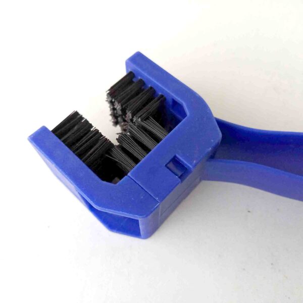 Multi-Purpose 2 Pcs-Bike Chain Cleaner Brush with Soft & Long Bristles Ideal for Quick Cleaning of Cycles, Motorcycles (Blue) - Image 3