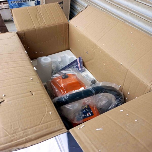 HUSPANDA Heavy duty 22” Professional Wood Cutter Chain Saw Gasoline 62CC Chainsaw machine Fuel Chainsaw - Image 6