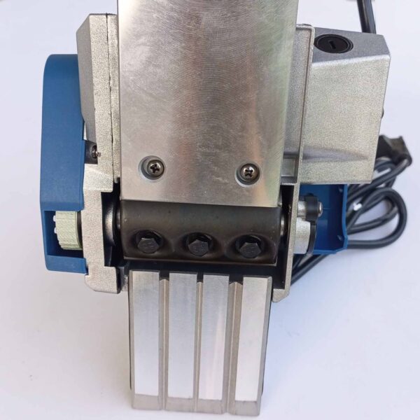 BLUTEC Electric Wood Planer Machine 82mm - Image 5